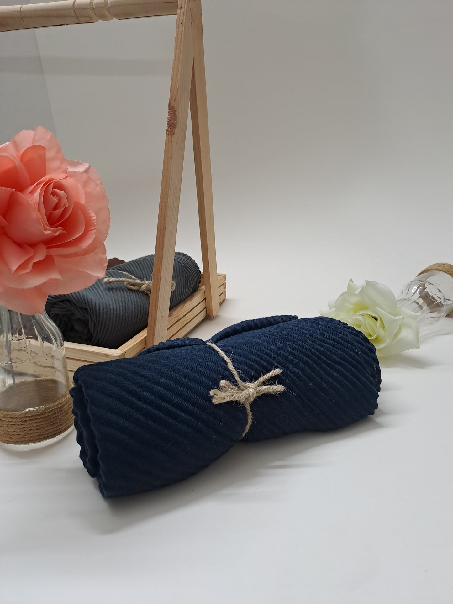 Pleated lawn- Navy