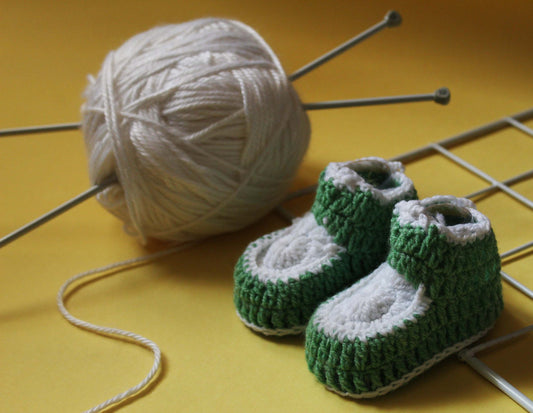 Green woolen booties